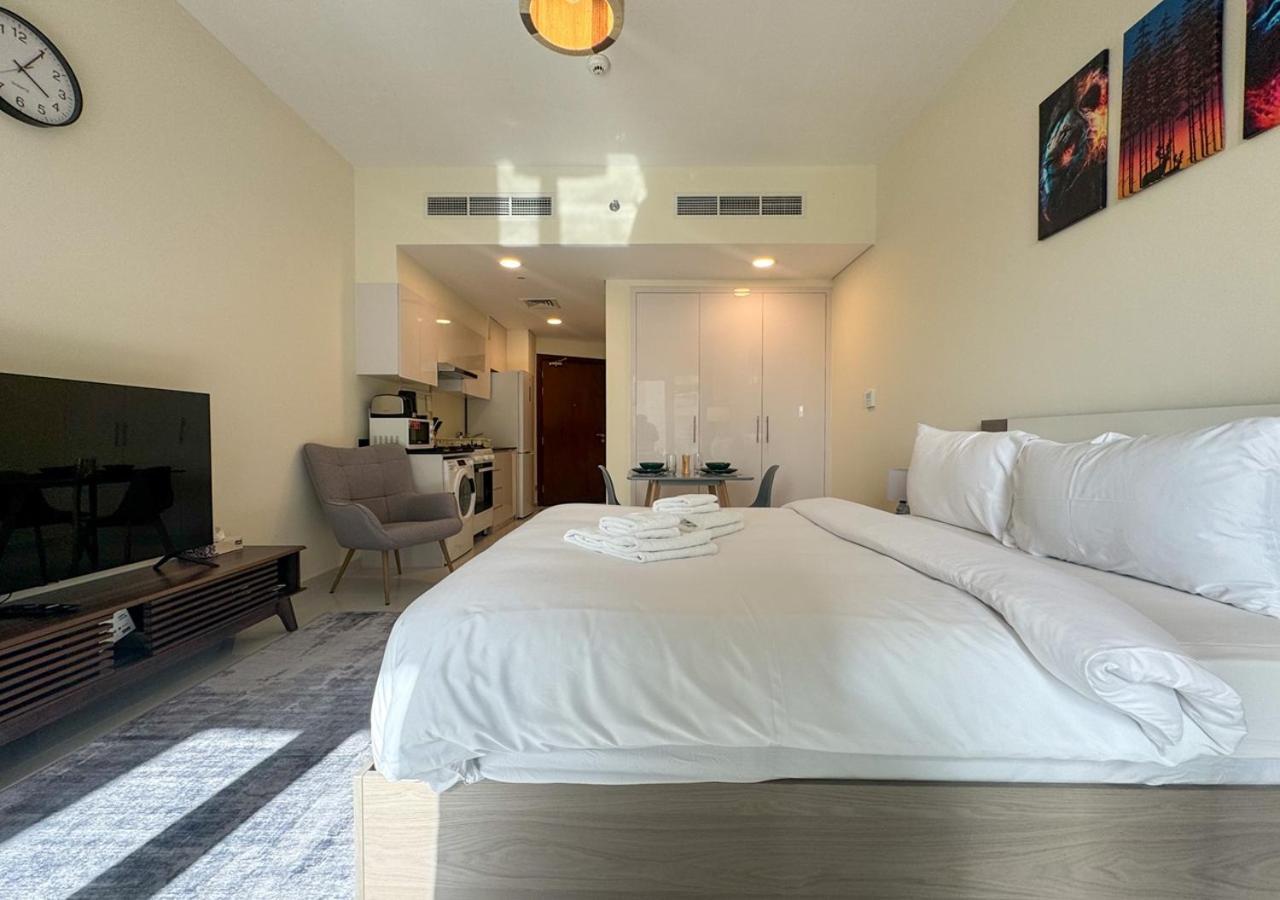 Classic In Virdis Damac Hills 2 Apartment